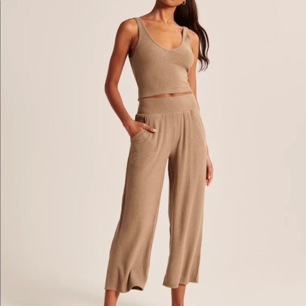 Abercrombie ribbed soft crop and wide leg pants